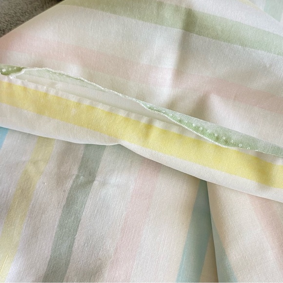 Vintage Wamsutta Pillowcases - Picture 4 of 7